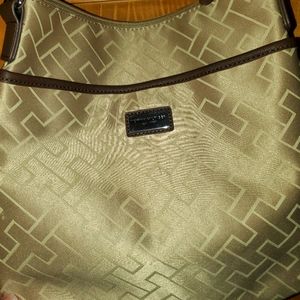 Tommy Hilfiger Cross Body